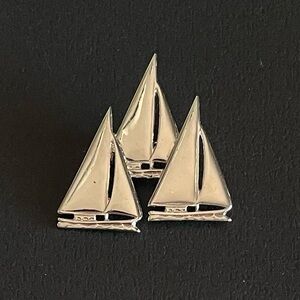 Vintage Signed Ginnie Johansen Silvertone Brooch Pin Sailboats c 1980s